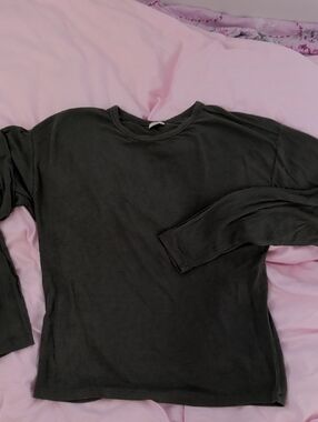 Wilfred Olive Ribbed Crewneck Top